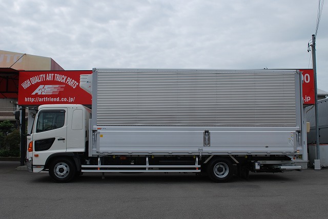 【256】日野レンジャー　ワイド　冷凍ウイング　格納ゲート付　リヤエアサス