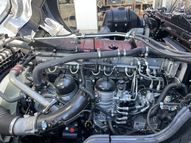 17スーパーグレート　ハイルーフ　冷凍ウィング　未登録未使用　造りボディ　格納ゲート付