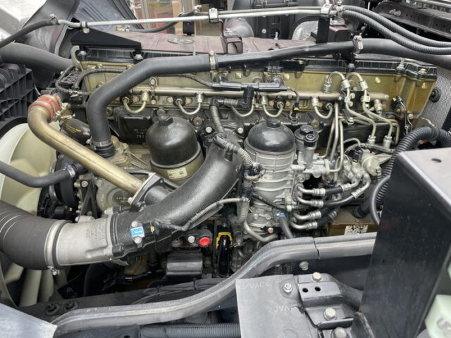 17スーパーグレート　ハイルーフ　冷凍バン　矢野特殊ボディ　コルゲート　サブエンジン