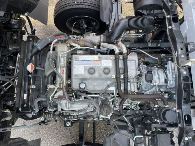 日野　17レンジャー　ウィング　6200ワイド　後輪エアサス　格納ゲート付　240馬力