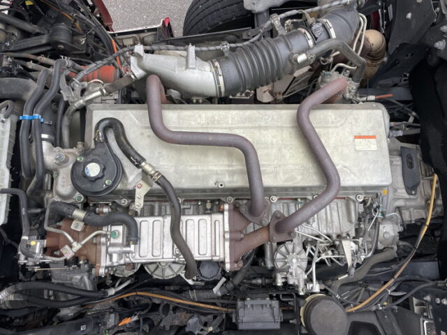 日野：17プロフィア：ハイルーフ：トレーラーヘッド：架装多数：E13Cエンジン：450馬力