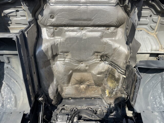 日野：プロフィア：ハイルーフ：トレーラーヘッド：メッキ多数：アルミホイール