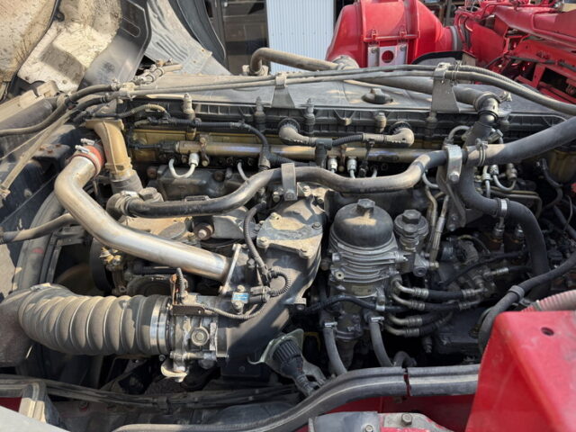 スーパーグレート：ハイルーフ：トレーラーヘッド：メッキ多数：アルミホイール：7速MT