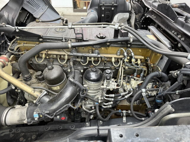 17スーパーグレート：ハイルーフ：メッキ多数：アルミホイール：リア門口ステンレス