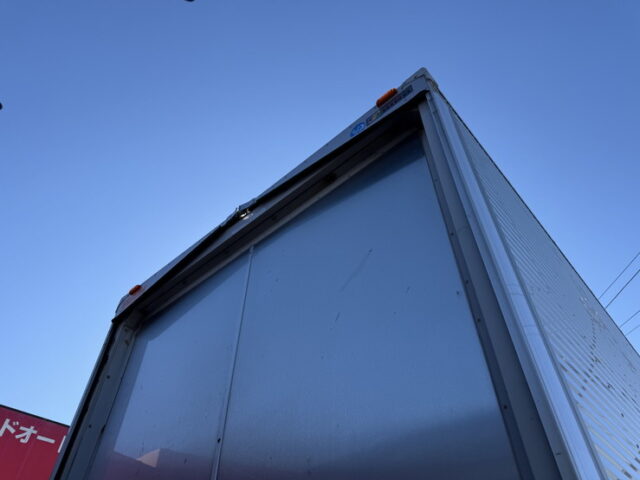 日野：17プロフィア：ハイルーフ：ウィング：メッキ多数：アルミホイール：プロシフト