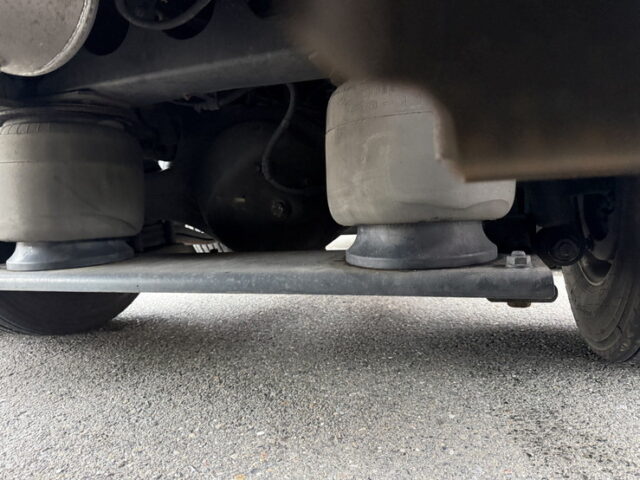 スーパーグレート：ハイルーフ：ウィング：メッキ多数：アルミホイール：格納ゲート