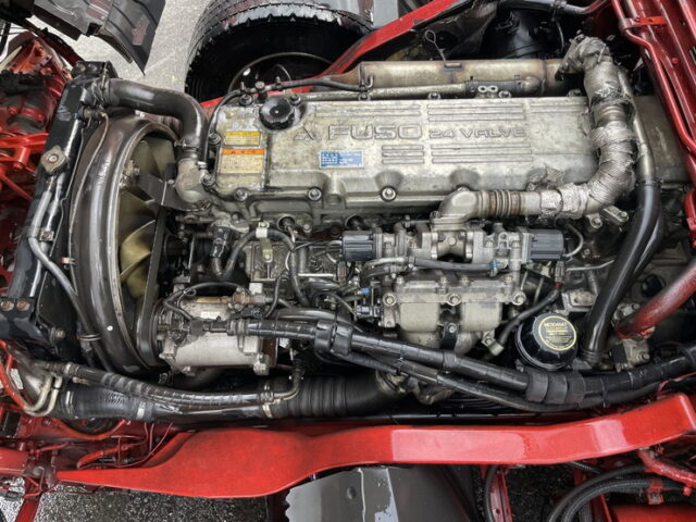 三菱ふそう　ファイター　冷凍バン　コルゲート　ジョロダー4列キーストン　エアサス