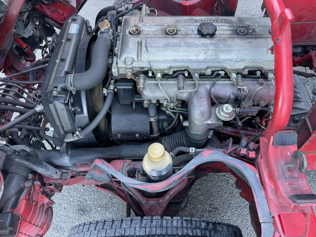 キャンター　平ボデーアルミブロック　標準幅　ロング　6速ＭＴ　生エンジン