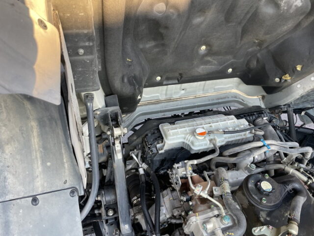 日野　17プロフィア　ハイルーフ　トレーラーヘッド　E13Cエンジン　450馬力