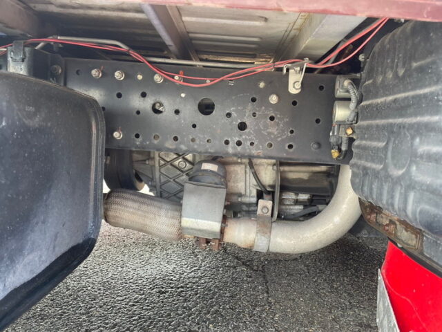 三菱ふそう:キャンター:Wキャブ:5MT:110馬力:6人乗り