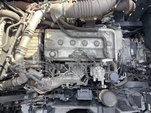 日野　17プロフィア　ハイルーフ　ウィング　後輪エアサス　380馬力