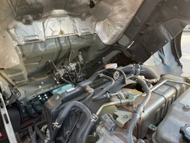 日野：１７レンジャー：ワイド：冷凍ウィング：AT：トレクス造りボデー：ステンレス多数：アルミホイール　