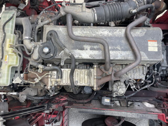 日野：プロフィア：ハイルーフ：ウィング：メッキ多数：ステンレス多数　