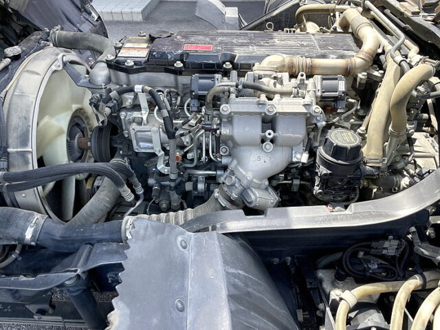 ふそう　ファイター　ダンプ　架装多数　メッキホイール　6発ターボ　240馬力