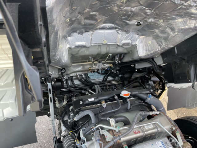 日野　17レンジャー　ウィング　6200ワイド　後輪エアサス　格納ゲート付　240馬力