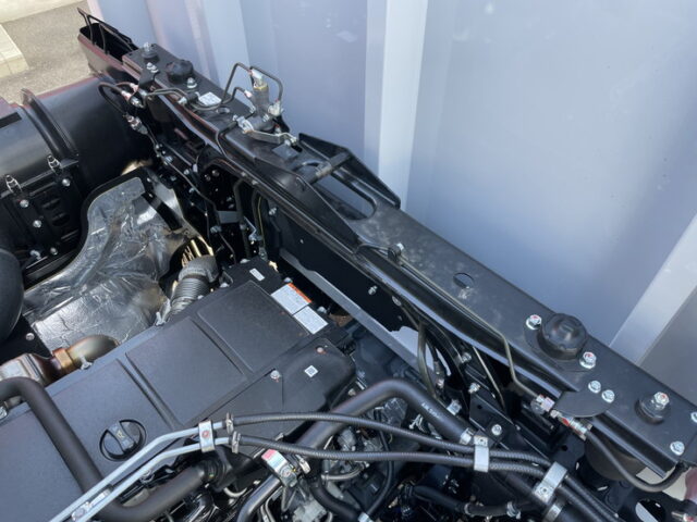 【現行型】スーパーグレート　スーパーハイルーフ　未使用　リア門口ステンレス