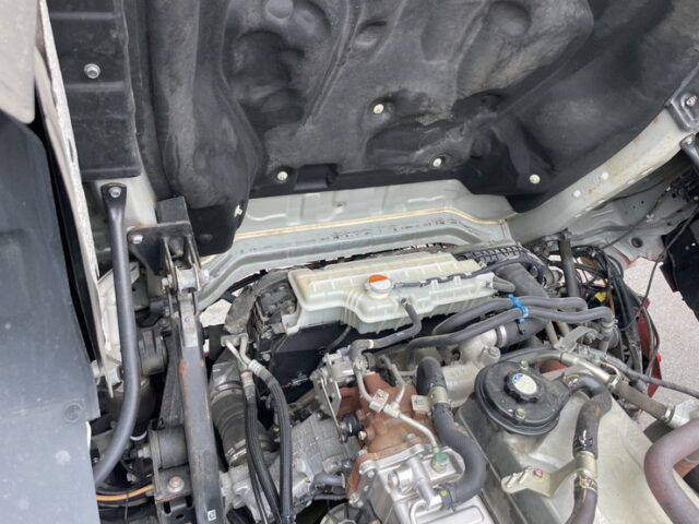 日野：17プロフィア：ハイルーフ：トレーラーヘッド：架装多数：E13Cエンジン：450馬力