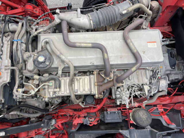 日野：17プロフィア：ハイルーフ：ウィング：メッキ多数：リア門口ステンレス：E13C