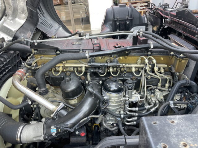 17スーパーグレート：ハイルーフ：ウィング：メッキ多数：アルミホイール