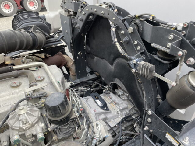 日野：17プロフィア：アルミウィング：ハイルーフ：7MT：リア門口ステンレス：アルミホイール：フロントバイザー ステンレス多数