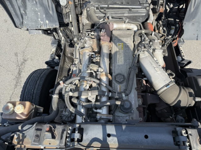 いすゞ：ギガ：ハイルーフ：トレーラーヘッド：アルミホイール：スムーサー