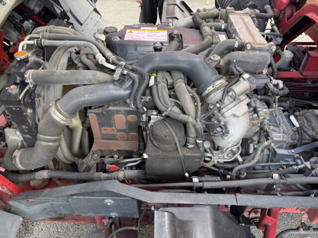 いすゞ：フォワード：6200ワイド：ウィング：木床：アルミホイール：240馬力：エアサス