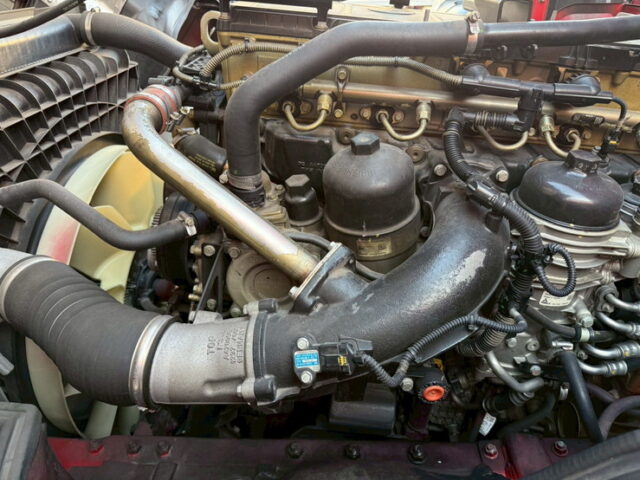 17スーパーグレート：ハイルーフ：ウィング：メッキ多数：アルミホイール：格納ゲート