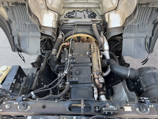 17スーパーグレート：ハイルーフ：トレーラーヘッド：アルミホイール：第5輪荷重11.500㎏