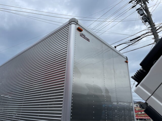 いすゞ　エルフ　アルミバン　低走行　ワイド　跳上ゲート　150馬力