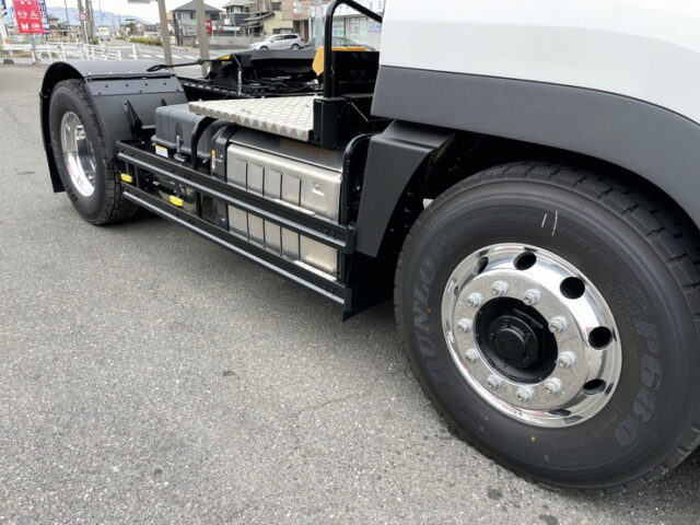 17スーパーグレート　トレーラーヘッド　スライドカプラー　未使用　E尺　460馬力　プレミアムライン