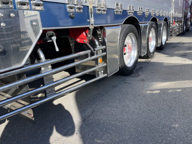 令和4年式 トレクス製 3軸 段付きトレーラーウィング リフトアクスル 後軸残し