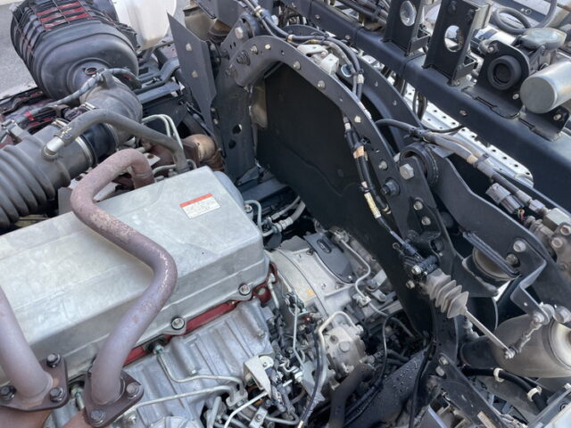 日野　17プロフィア　ハイルーフ　トレーラーヘッド　E13Cエンジン　450馬力