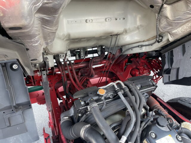 いすゞ：フォワード：ウィング：6200ワイド：エアサス：架装多数：木床：240馬力