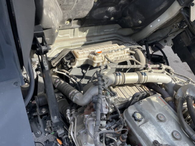 日野　17プロフィア　ハイルーフ　ウィング　後輪エアサス　380馬力