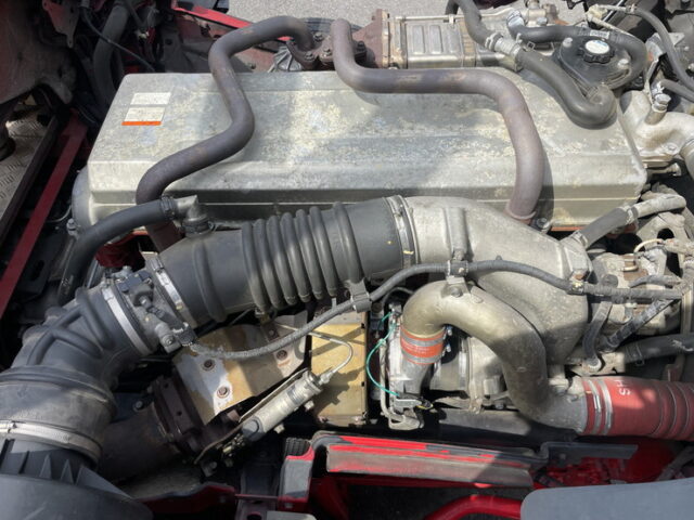 日野　プロフィア　ハイルーフ　トレーラーヘッド　煙突マフラー(ダミー)　ブタ鼻