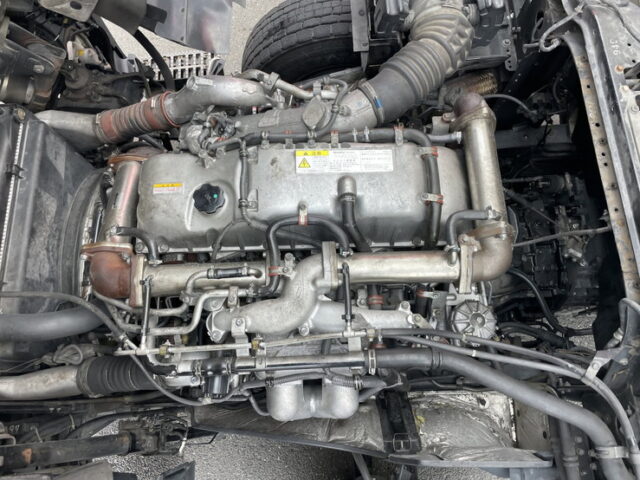 いすゞ　ギガ　ハイルーフ　冷凍バン　サブエンジン　両側観音扉　ステンレス多数