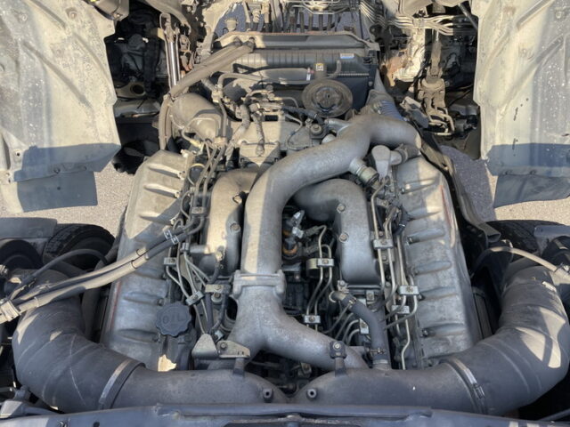 日野：テラヴィ：ハイルーフ：トレーラーヘッド：V8：ツインターボ：エアサス