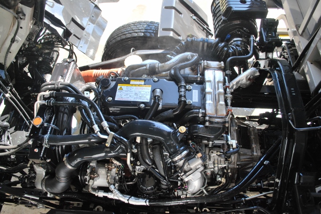 【45】H25 いすゞ　フォワード　冷凍ウイング　格納式パワーゲート付