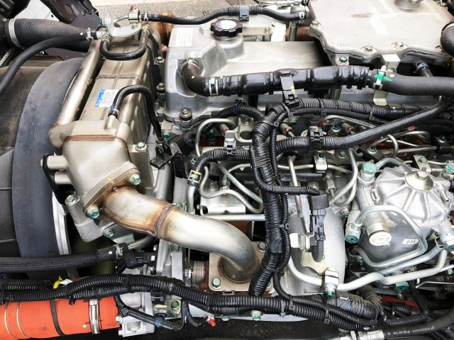 【216】日野レンジャー　増トン　冷凍ウイング　リヤエアサス