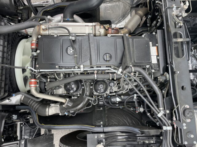 17スーパーグレート　ダンプ　5100×2200　未使用　新品ステンレス架装　7速MT　新明和ボデー