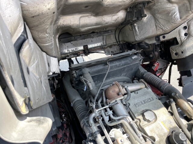 いすゞ　ギガ　ハイルーフ　ウィング　造りボディ　1Mアオリ　ステンレス多数