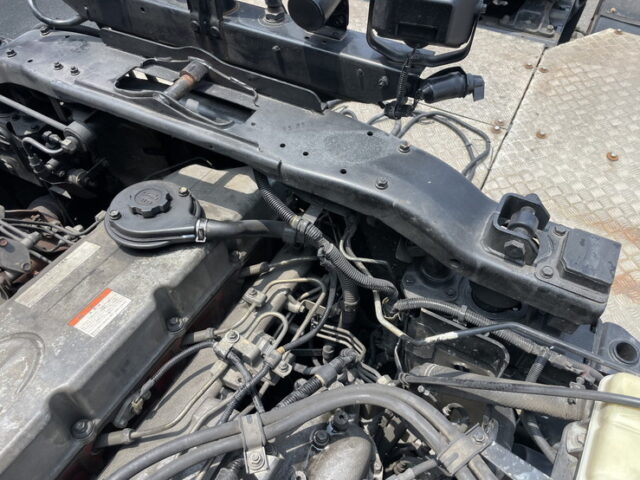 日野：テラヴィ：ハイルーフ：トレーラーヘッド：後輪エアサス：第5輪荷重11.500㎏