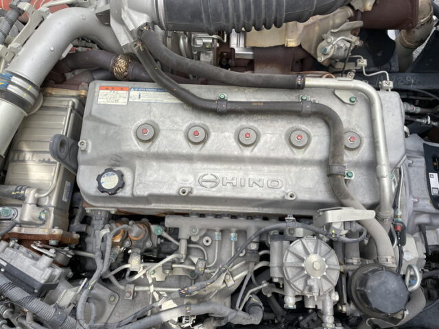 日野：17プロフィア：アルミウィング：ハイルーフ：7MT：リア門口ステンレス：アルミホイール：フロントバイザー ステンレス多数