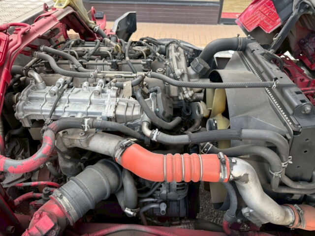 ブルーテックキャンター：造りボディ：アルミバン：ワイド超ロング：舟形バンパー：バスフェンダー