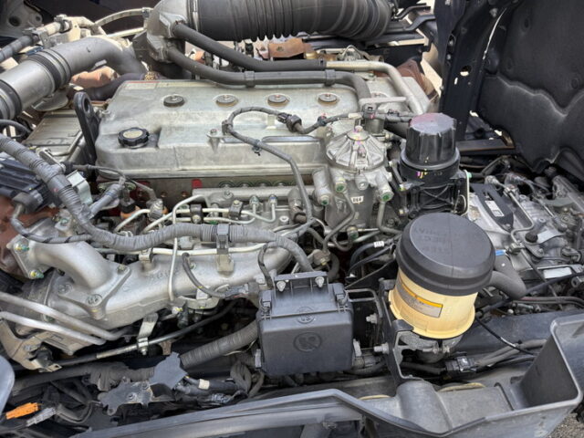 日野：17プロフィア：ハイルーフ：ウィング：メッキ多数：ステンレス多数：プロシフト