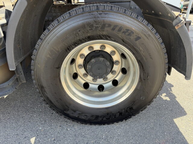 17スーパーグレート：ハイルーフ：トレーラーヘッド：ブタ鼻付：第5輪荷重11.500㎏