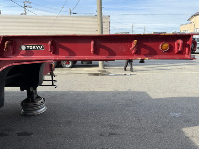 東急：重機運搬用トレーラー：幅2800㎜　荷台長4700㎜：歩みハンガー：8輪