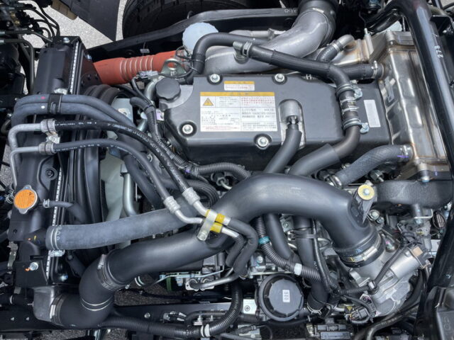 いすゞ：フォワード：登録済未使用：アームロール：3人乗り：ベッドレス：積載3.750㎏