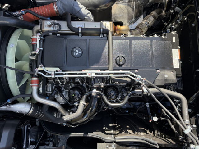 24スーパーグレート：スーパーハイルーフ：トレーラーヘッド：未使用：プレミアムライン