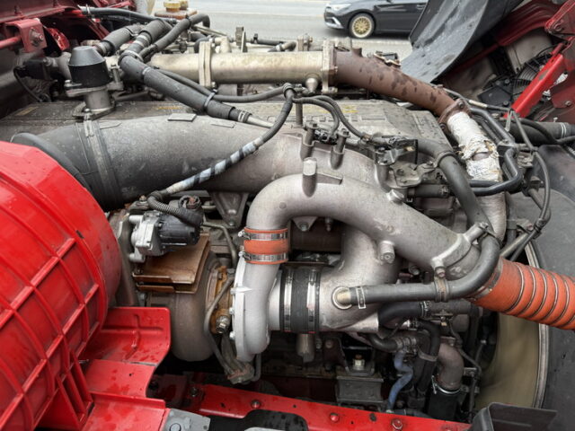 いすゞ:ギガ:ハイルーフ:トレーラーヘッド:フロントバイザー:第5輪荷重11.100㎏